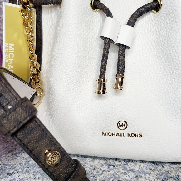 🔥SOLD🔥🌺Michael Kors🌺 POEBE Optic White MD Bucket Messenger Leather & Wallet - Picture 8 of 16